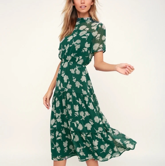 SOLD NWT Lulus Floral Print Midi Dress - Picture 1 of 6